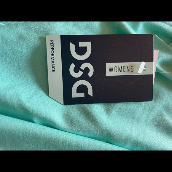 Dick’s Sporting Goods tank top - Picture 5 of 6